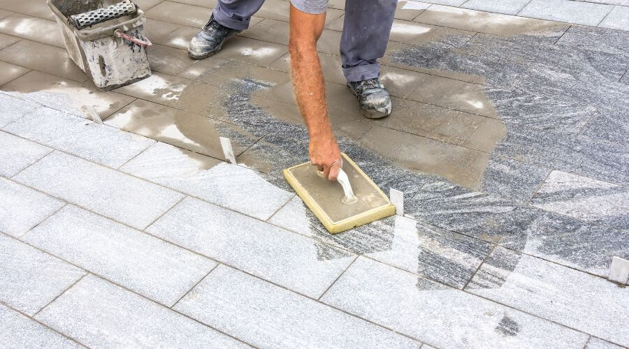 Professional gutter cleaning in Hermitage, MO